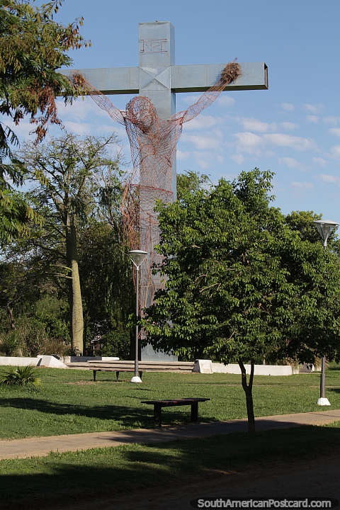 New Figure of Christ (2018) by artist Hector Tacho Zucco in Chajari. (480x720px). Argentina, South America.