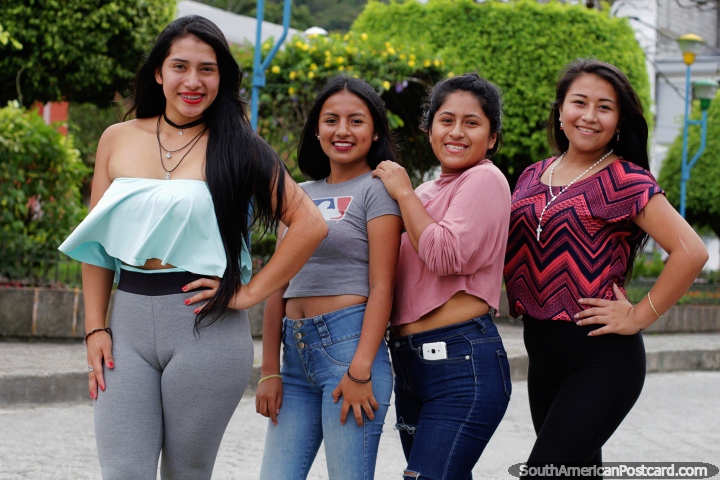 Girls Of Limon A Friendly Bunch Who Love To Have Their Picture Taken Photo From Ecuador South